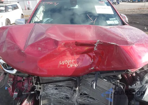 2018 Chevrolet Equinox Premier из США, поврежденный, VIN 2GNAXWEX3J6201545